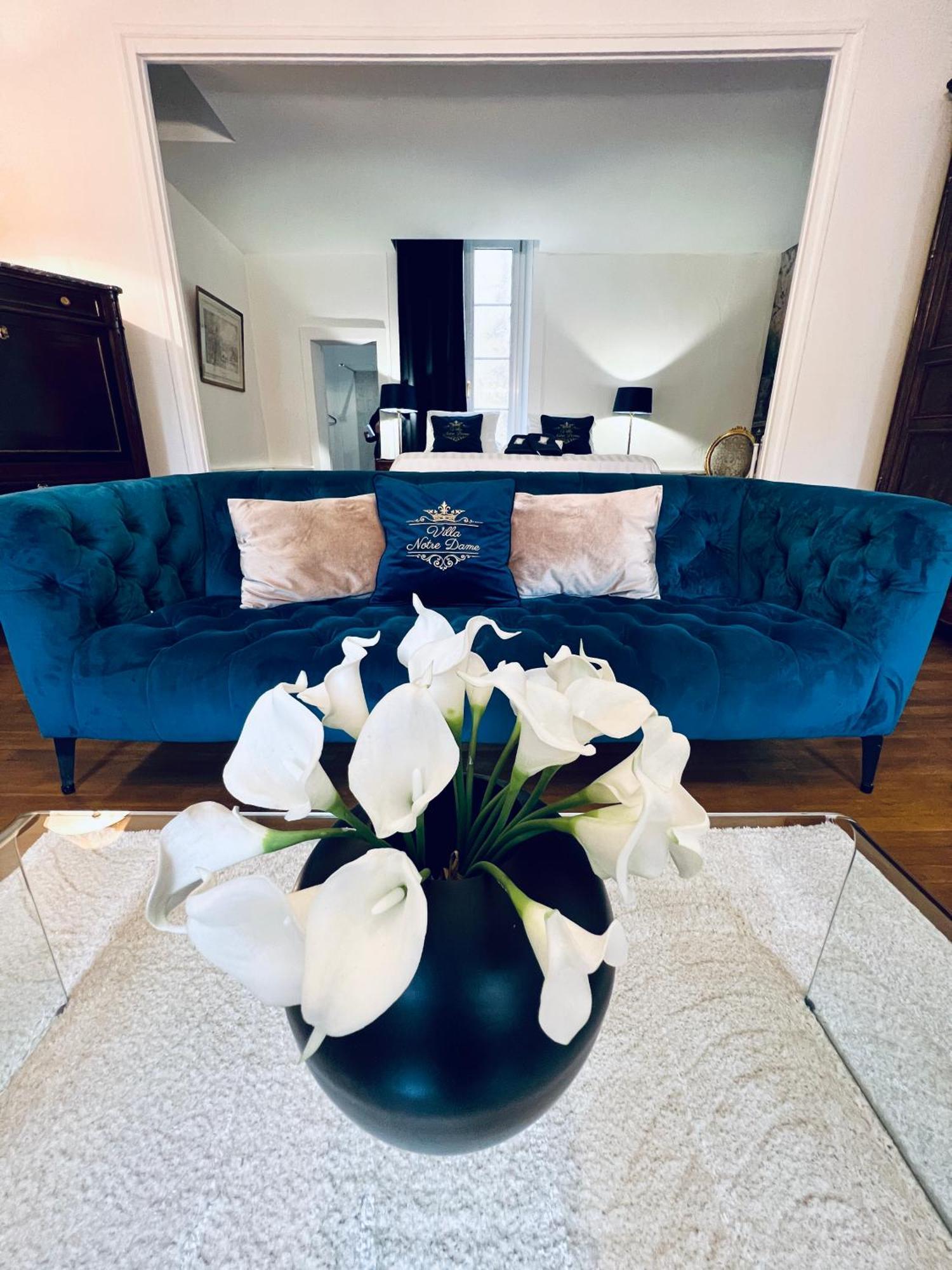 La Suite De Notre Dame Au Pied Du Chateau Fort Sedan Esterno foto